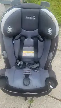 Saftey first child seat used 