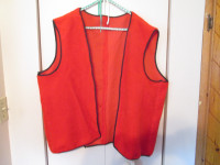 red velour vest (L)