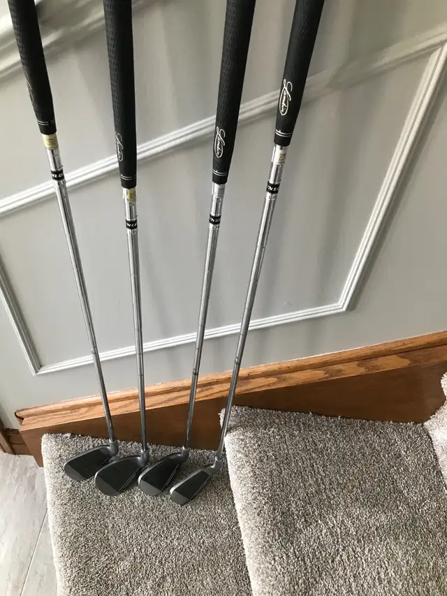 Dunlop Resolve Low Profile Irons: Women's Right handed in Golf in London - Image 3