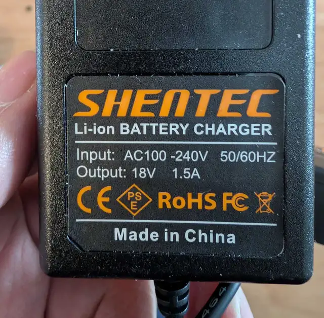 18V Lithium Battery Charger Compatible with RIDGID R840085 in Power Tools in Oshawa / Durham Region - Image 4