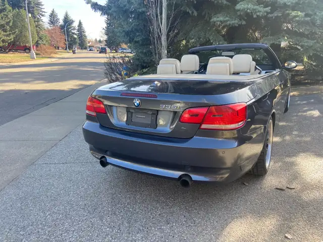 335 Convertible554758130065090561