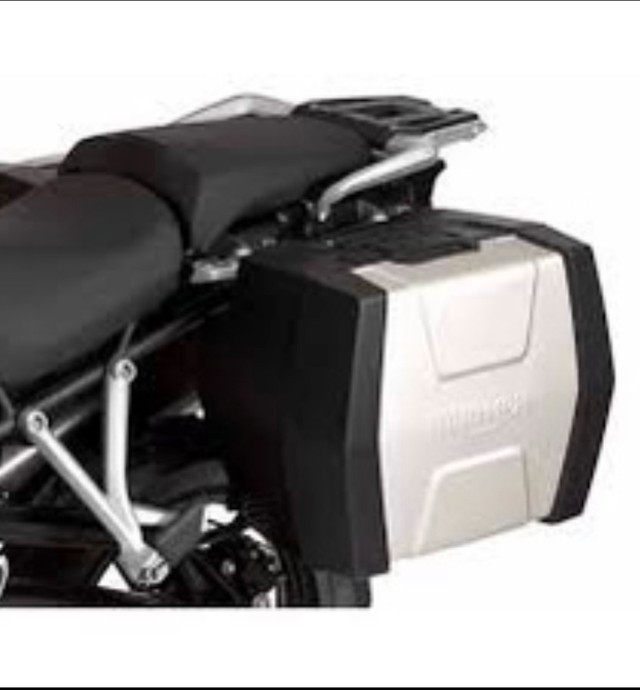 Triumph Tiger Panniers Hard Case Boxes Adventure Bags   A9508143 in Other in Barrie