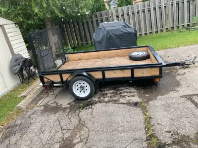 5/8 trailer. LED light 5.78 ball