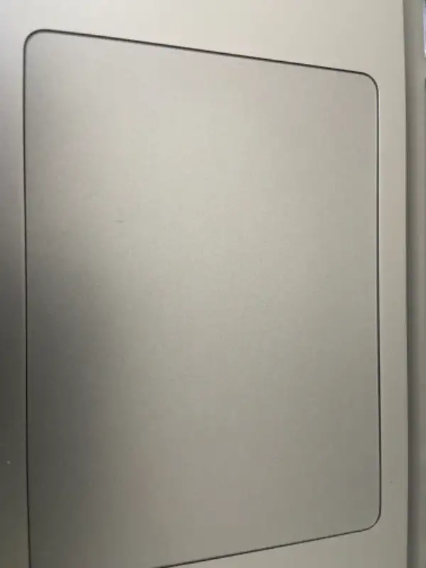 APPLE MACBOOK PRO 13INCH…NO LOW BALL OFFERS in Laptops in Oshawa / Durham Region - Image 4