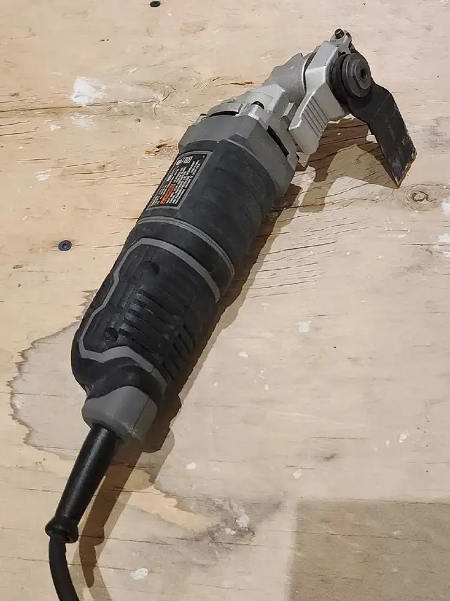 PORTER CABLE Oscallating Tool  in Power Tools in Brantford - Image 5
