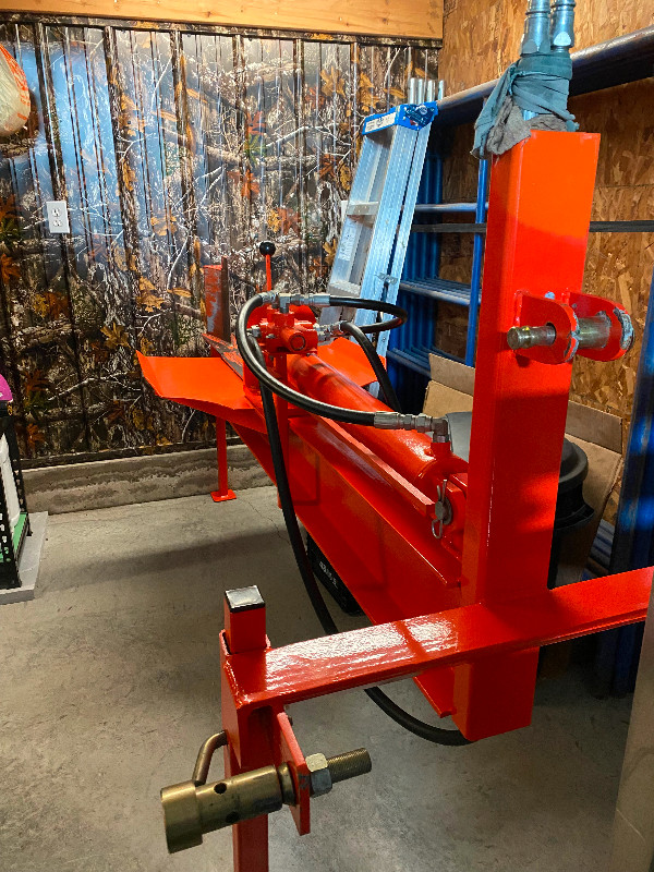 Wood Splitter in Heavy Equipment in Annapolis Valley - Image 3