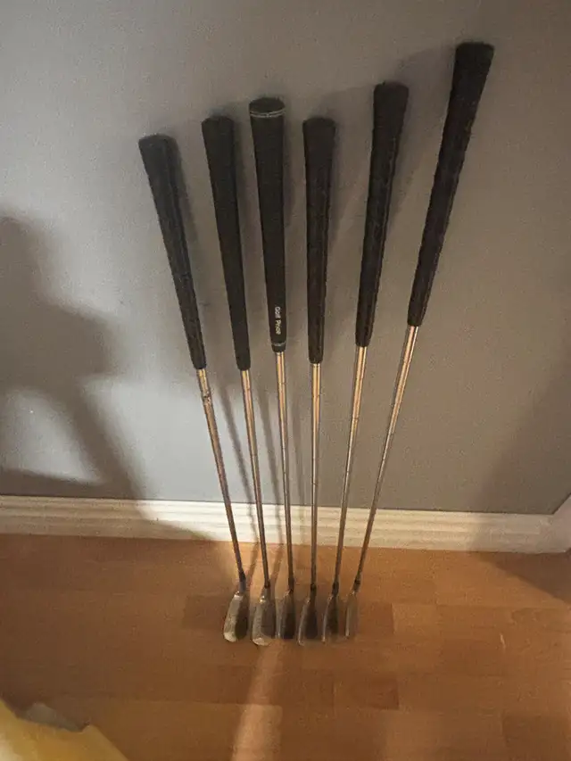Golf clubs in Golf in Bedford - Image 2