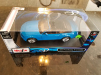 1:18 Diecast Maisto 2010 Ford Mustang GT Convertible Blue