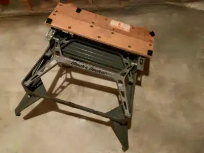 Établi-étau portatif Black & Decker, View more