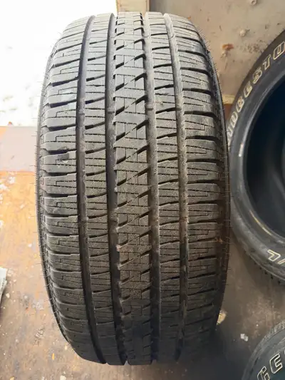 4 pneus 275/55/20 quatre saison comme neuf Richard 819 328-7231
