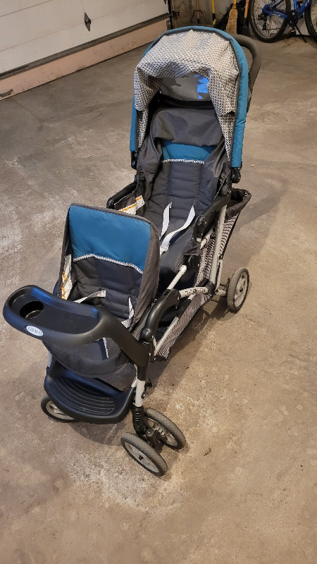 Graco Double Stroller in Strollers, Carriers & Car Seats in Calgary - Image 3
