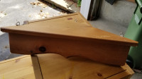 Corner shelf - pine