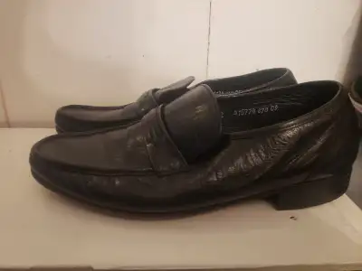 Men's Florsheim Dress Shoes Size 10, View more