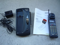 Sanyo 900MHz Cordless Phone& much more fine item on sale    b328