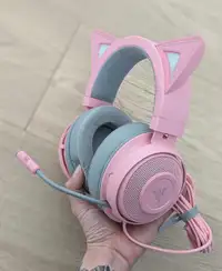 Razer Kraken Kitty gaming headset (pink)