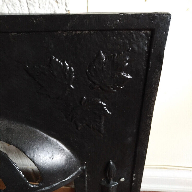 Antique Faux Fireplace Electric Heater - Cast Iron, Early 1900's in Arts & Collectibles in Markham / York Region - Image 2