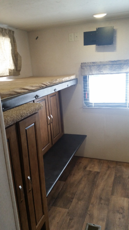 2017 Salem Travel Trailer in Travel Trailers & Campers in Guelph - Image 4