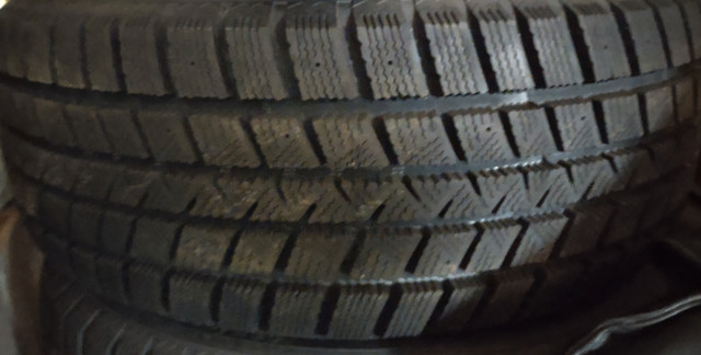 NEW 225/50R17 98T Goodyear WinterCommand winter tires 2/$350 in Tires & Rims in Kitchener / Waterloo - Image 2