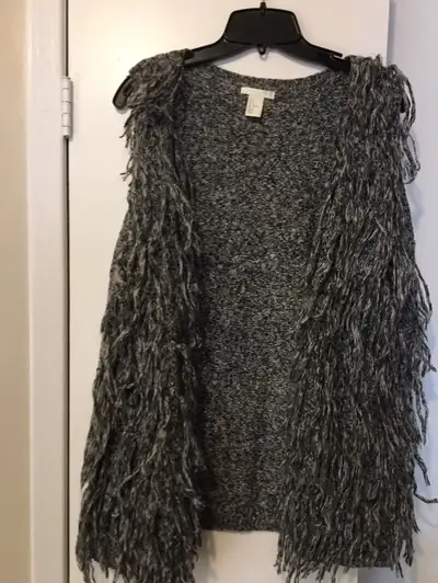 H&M long sweater like vest, grey ladies $10, fits Small-M, View more