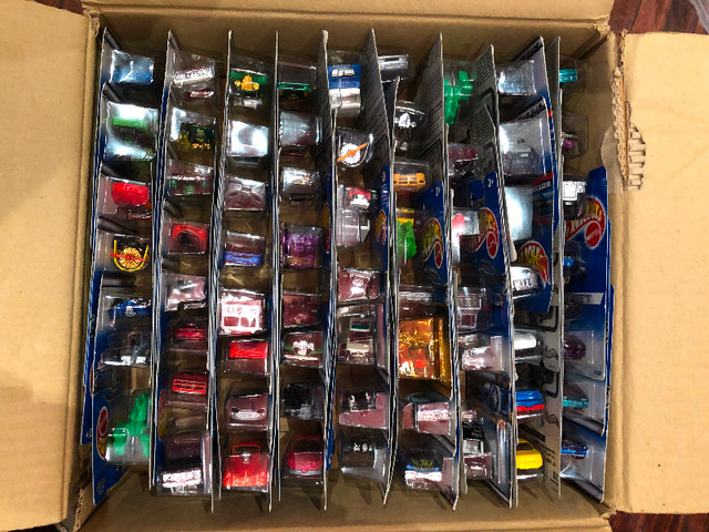 1990’s Hot Wheels in Arts & Collectibles in Stratford