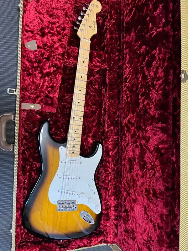 Fender - Wildwood Thin Skin - American Vintage AV56 Stratocaster in Guitars in Cranbrook - Image 4