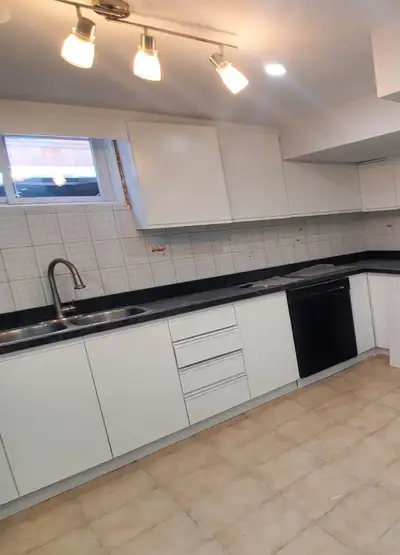 1 bedroom Basement apartment