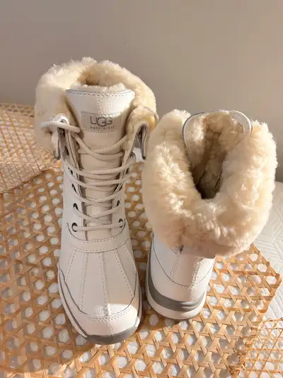 Brand New in original Box 100% Wool Linning White UGG boots, View more