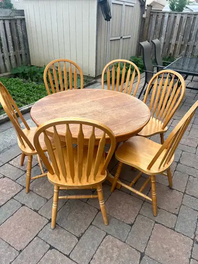 Round Dining Table with 6 Chairs – Great Condition!, View more
