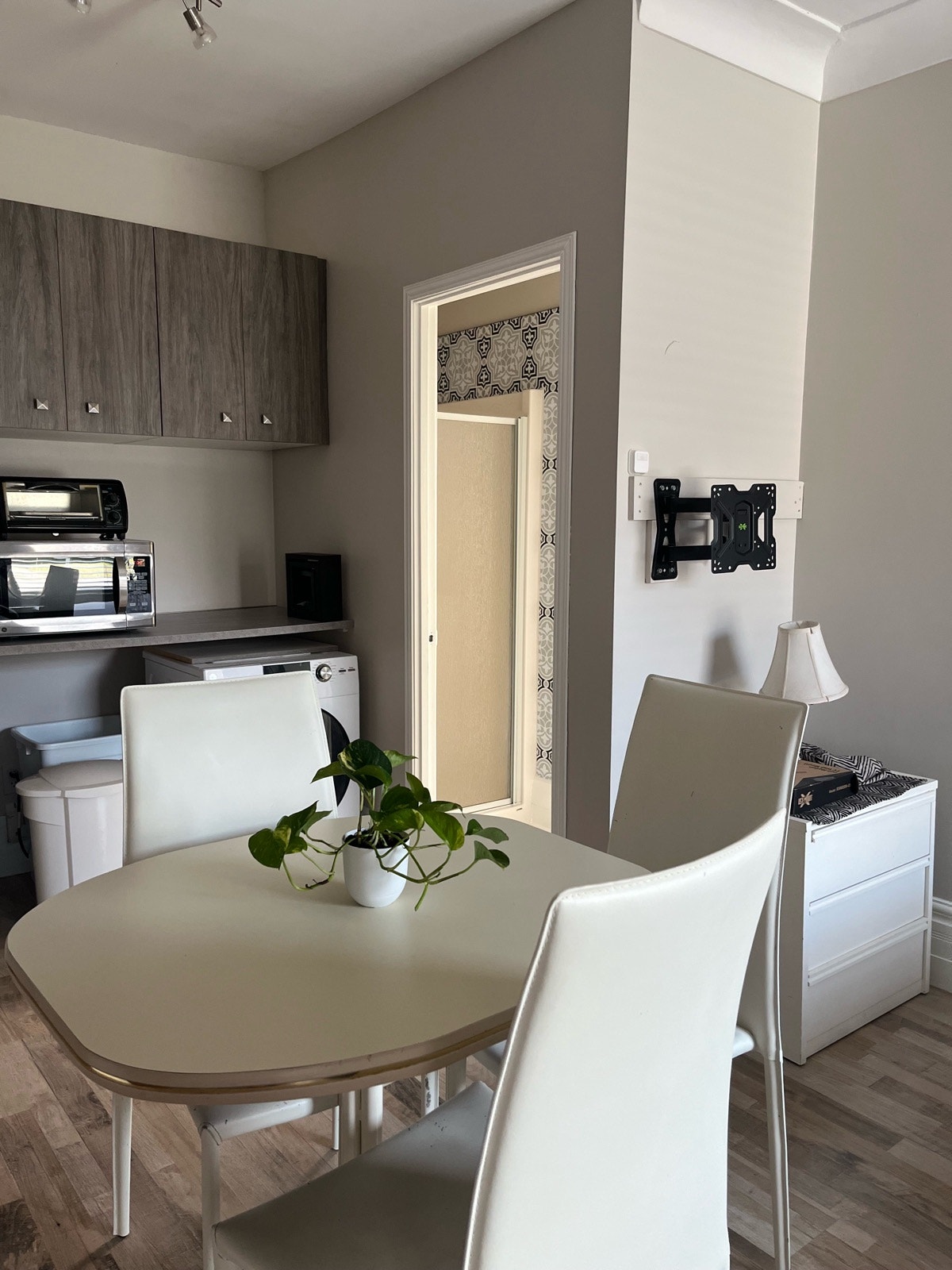 102 Rue Laval — photo 2