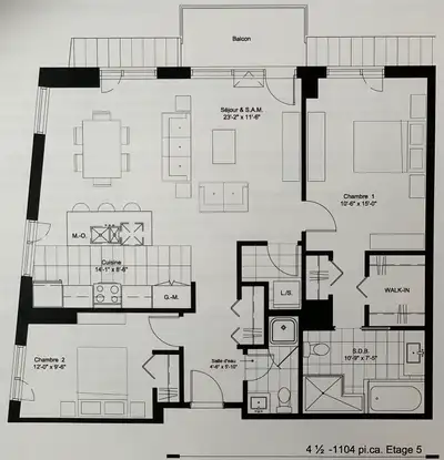 Beautiful 4 1/2 condo for rent. Large 1100 sq ft corner condo in the ROUGE complex located in the he...