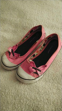 Slip on girls shoes - size 3