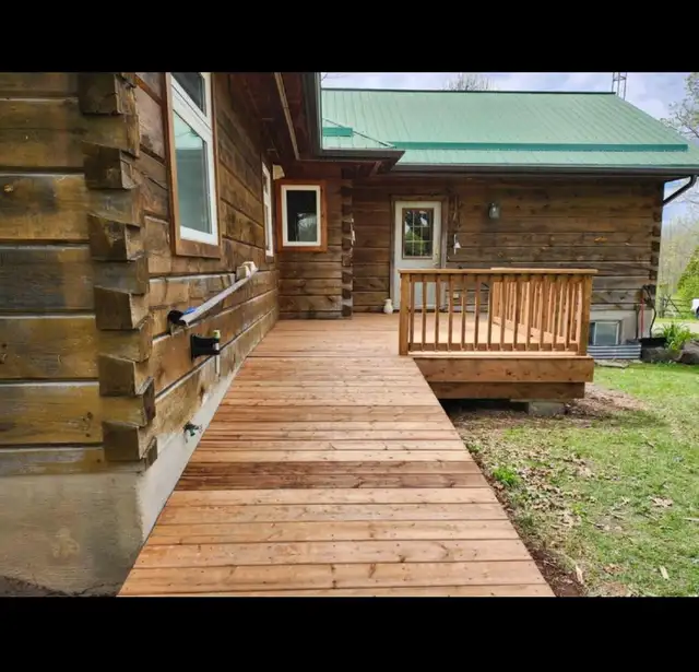 DECKS and FENCES , SPRING DISCOUNT in Excavation, Demolition & Waterproofing in Oakville / Halton Region - Image 9