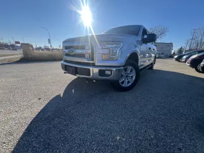 2017 F150 Crew cab fresh safetied and clean title Remote starter Box liner Towing hitch and harness...