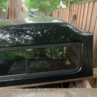 Black truck topper Off of a 2018 ford F150 5.5 truck bed Only a few years old. Perfect condition . 2...