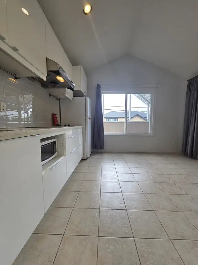 Richmond Southarm 1-Bedroom w/ Huge Covered Deck – ALL UTILITIES in Long Term Rentals in Delta/Surrey/Langley - Image 18