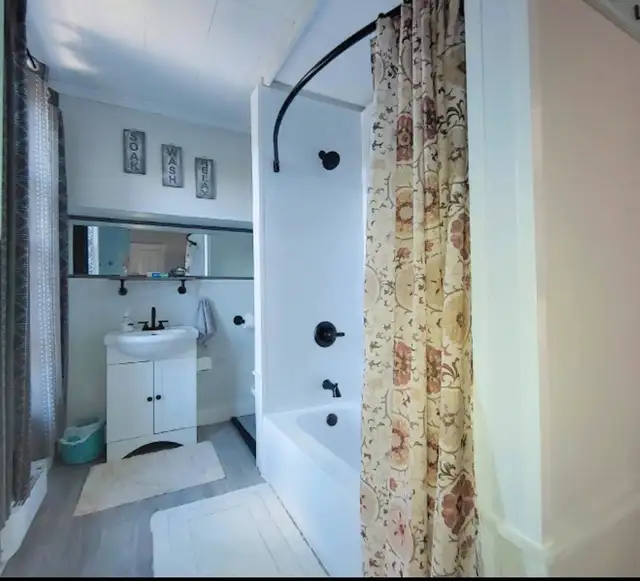 Three Bedroom Short Term- October 2025 in Short Term Rentals in Saint John - Image 11