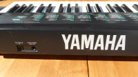 Yamaha PSR-75 keyboard
