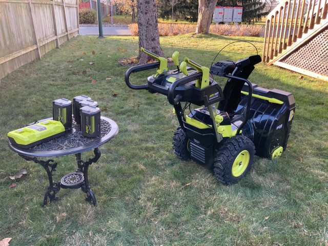 Electric Snowblower - Souffleuse Electric dans Souffleuses à neige  à Longueuil/Rive Sud