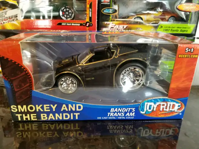 Diecast Smokey and the Bandit Pontiac Trans Am Tooned in Arts & Collectibles in Markham / York Region - Image 2
