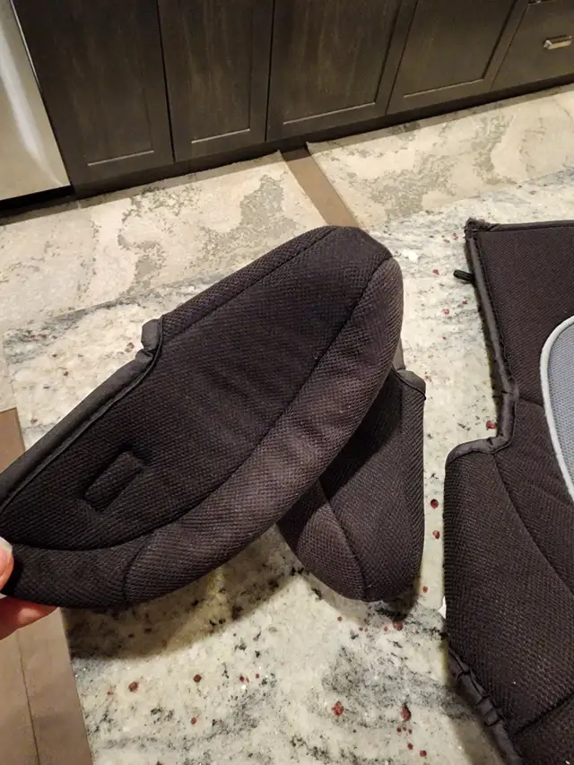 Toddler/kids car booster seat cover and arm rest covers (washed in Strollers, Carriers & Car Seats in Edmonton - Image 4