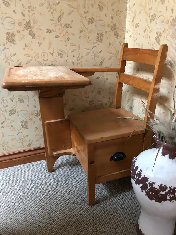 Antique Wood School Desk in Other in Markham / York Region - Image 3