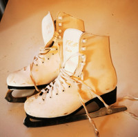 Ice skate 6 and 7 size for girls or women 