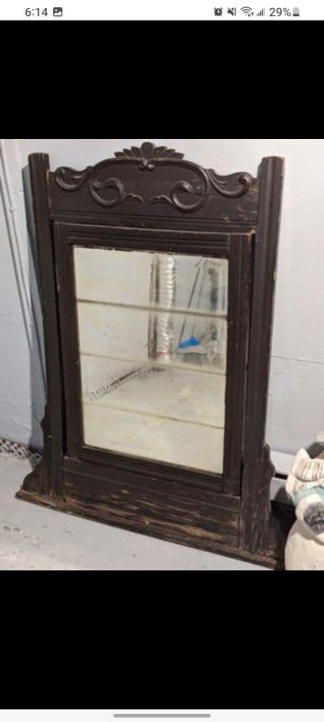 Antique dresser mirror in Dressers & Wardrobes in Moncton