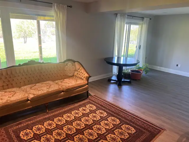 Beautiful Two-Bedroom Apartment for Rent in Ontario in Canada - Image 4