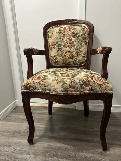 Chaise vintage style française , View more
