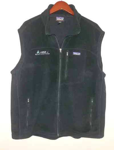 Patagonia fleece vest A-XL / Hoodie A-M / shirt A-XL, View more