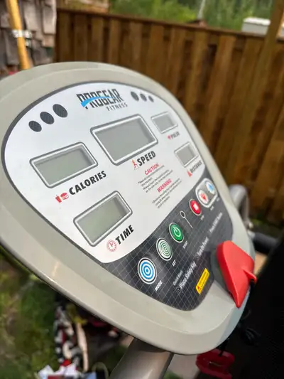 Get in shape from the comfort of your home with this ProGear Fitness treadmill. It’s in excellent wo...