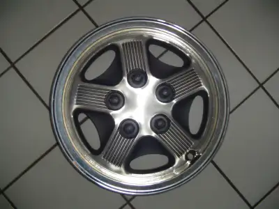 1986 to 1997 Ford Aerostar 14 inch factory original style 844 wheel covers. Two available in excelle...