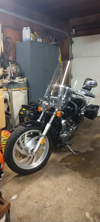 2004 Honda VTX, 1300 displacement, 43000, kms, Sold as is