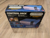 Ensemble Nintendo NES Control Deck dans sa boîte d'origine